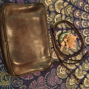 Awesome Vintage Leather Coach Clutch/Shoulder Bag